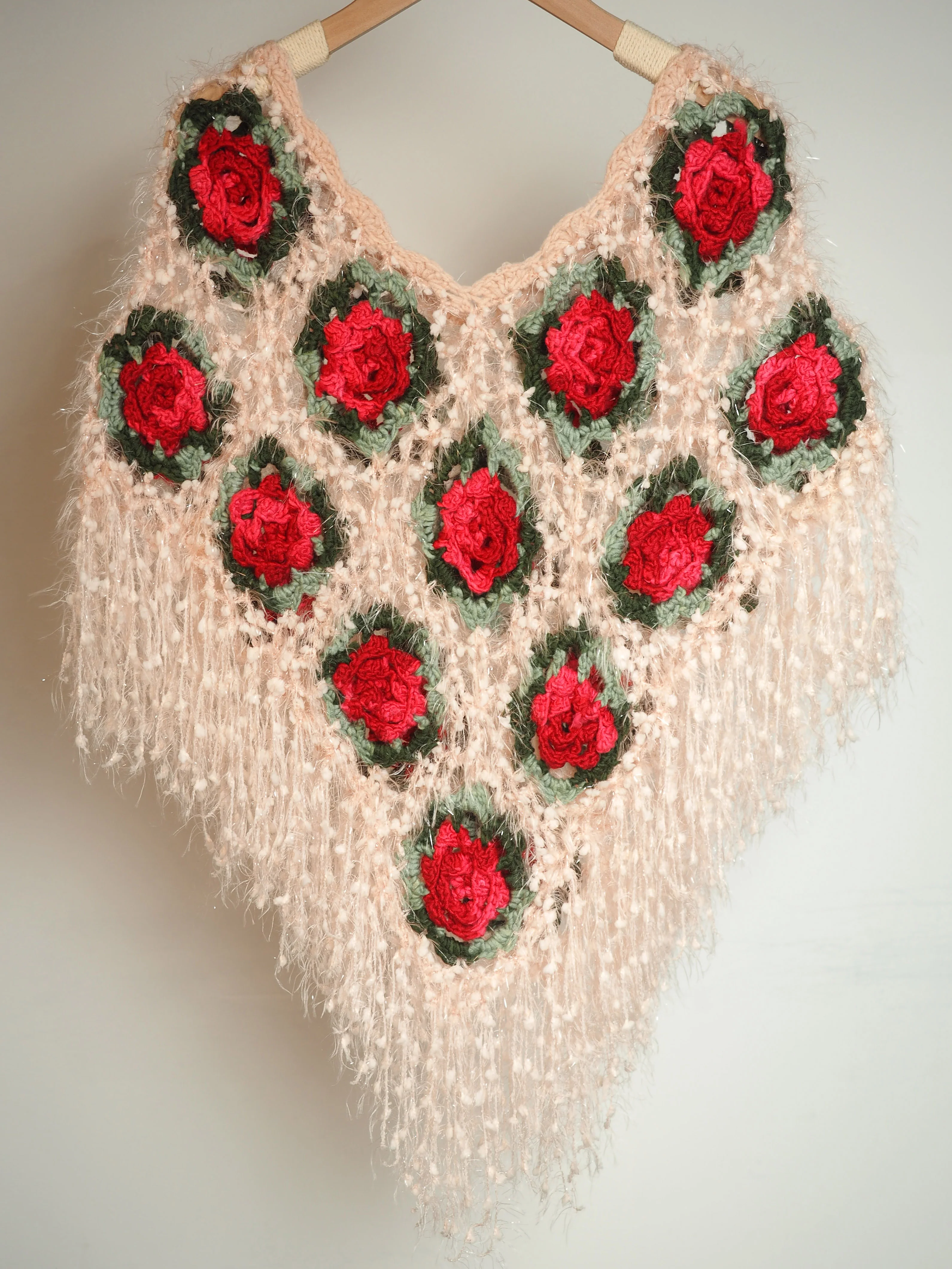 Women's Hand-woven flower shawl - Image 7