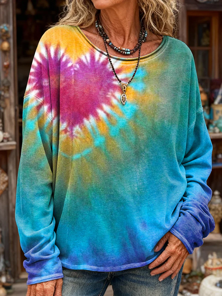Women's Retro Heart Tie-Dye Art Print Casual Long-Sleeve Crew Neck T-Shirt