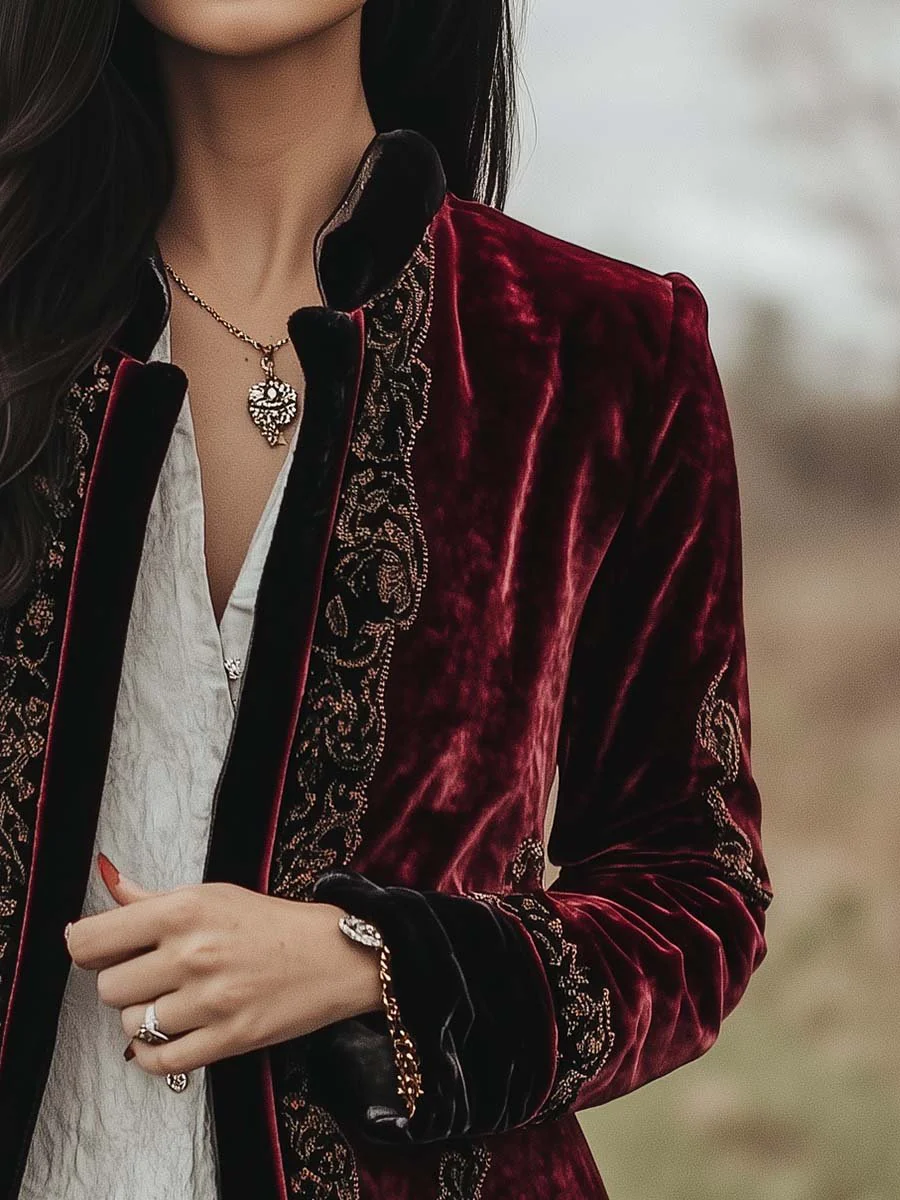 Women's Vintage Paisley Long Sleeves Velvet Jacket - Image 3