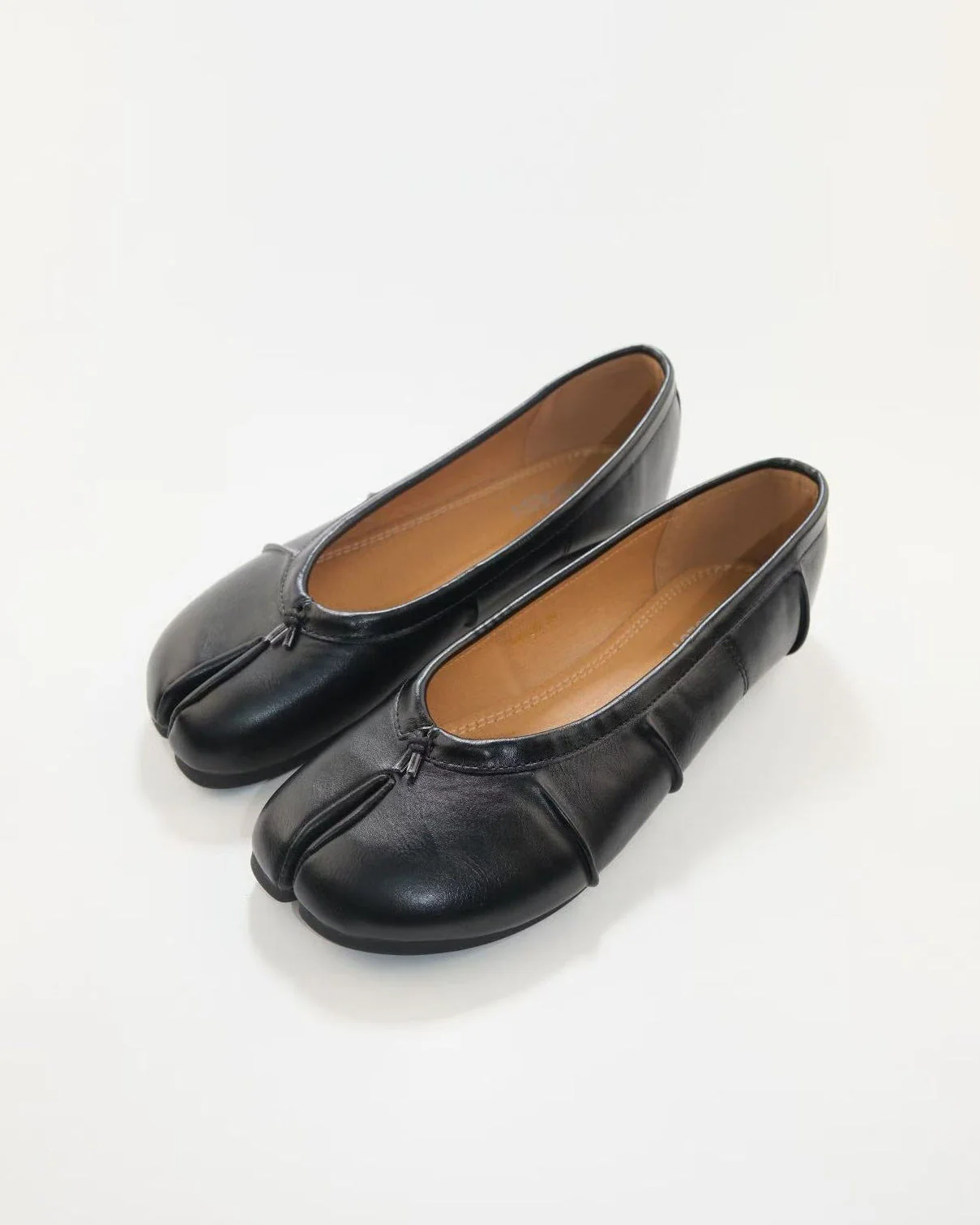 Wrinkles Tabi Ballet Flats - Image 3