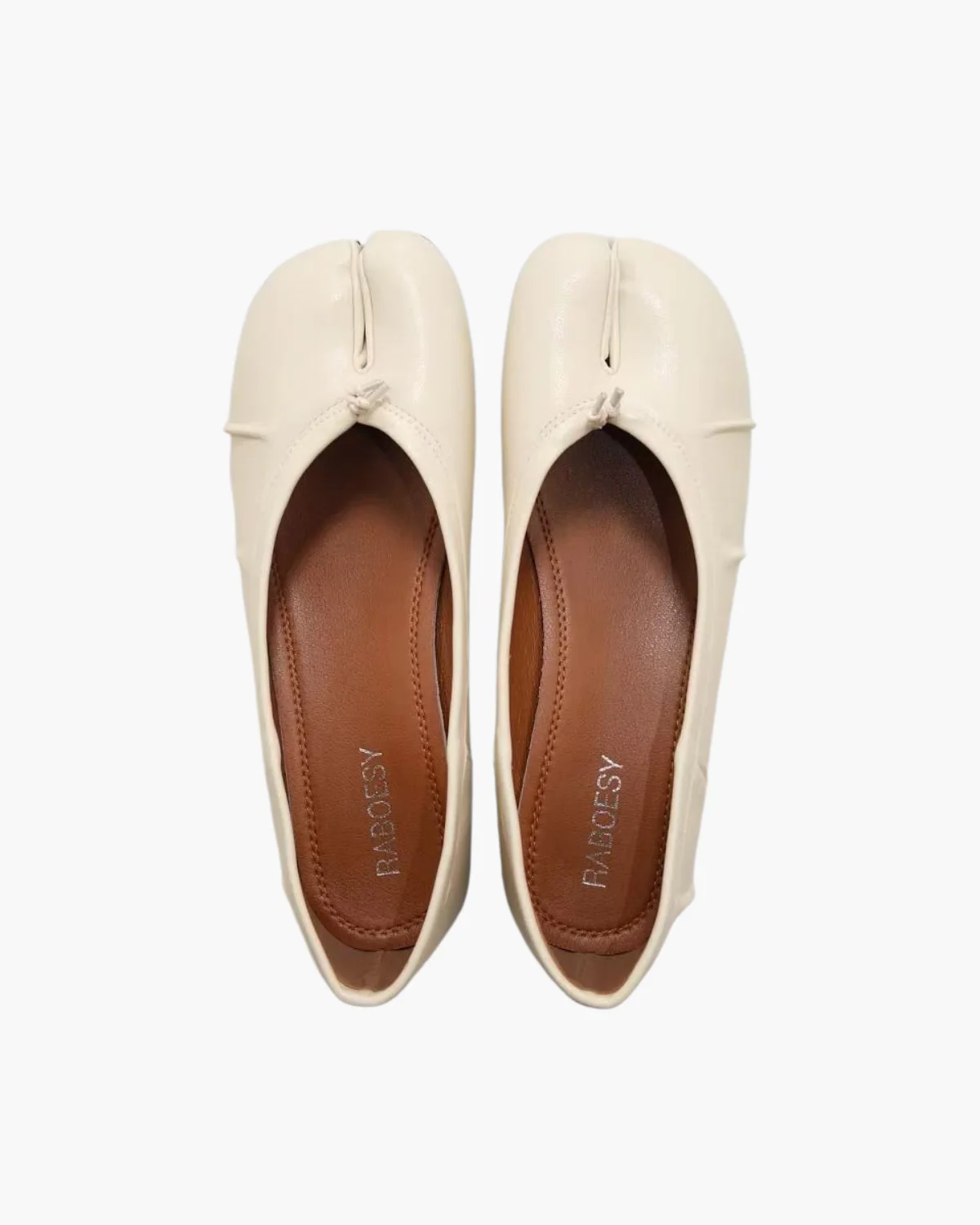 Wrinkles Tabi Pumps - Image 18