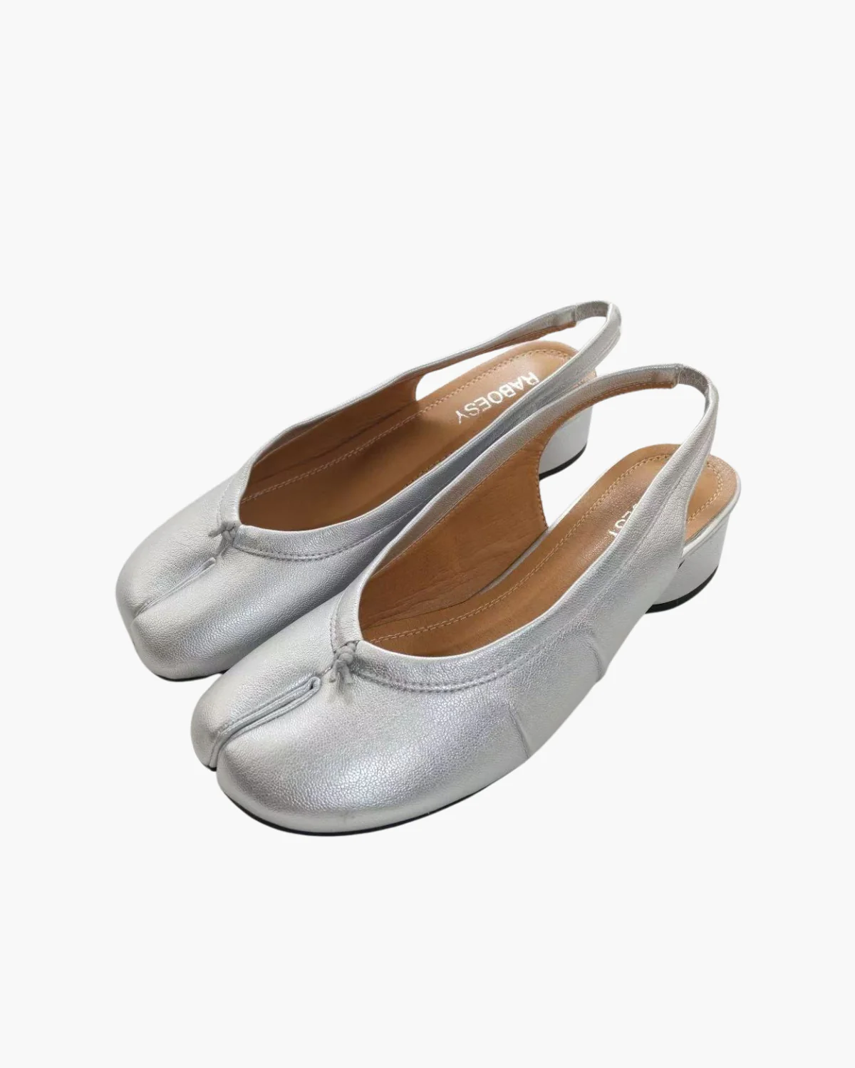 Wrinkles Tabi Sandal Pumps - Image 11