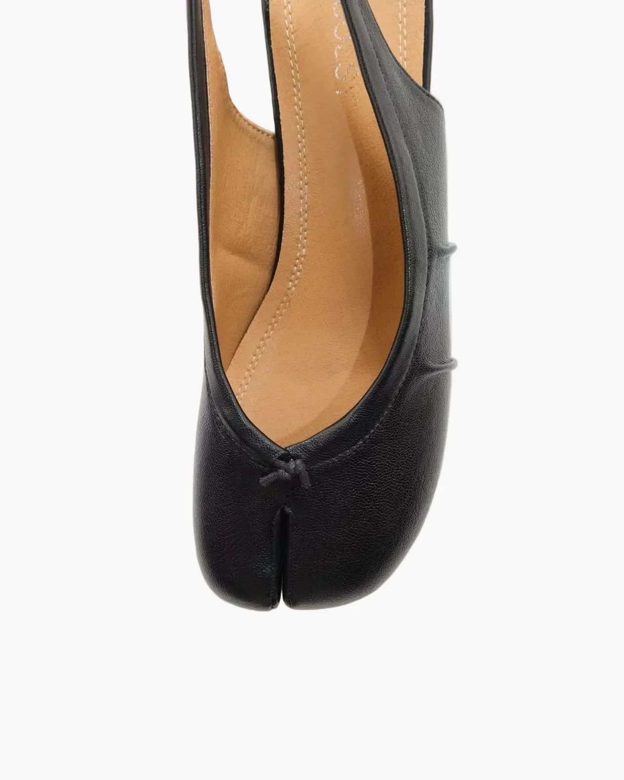 Wrinkles Tabi Sandal Pumps - Image 5