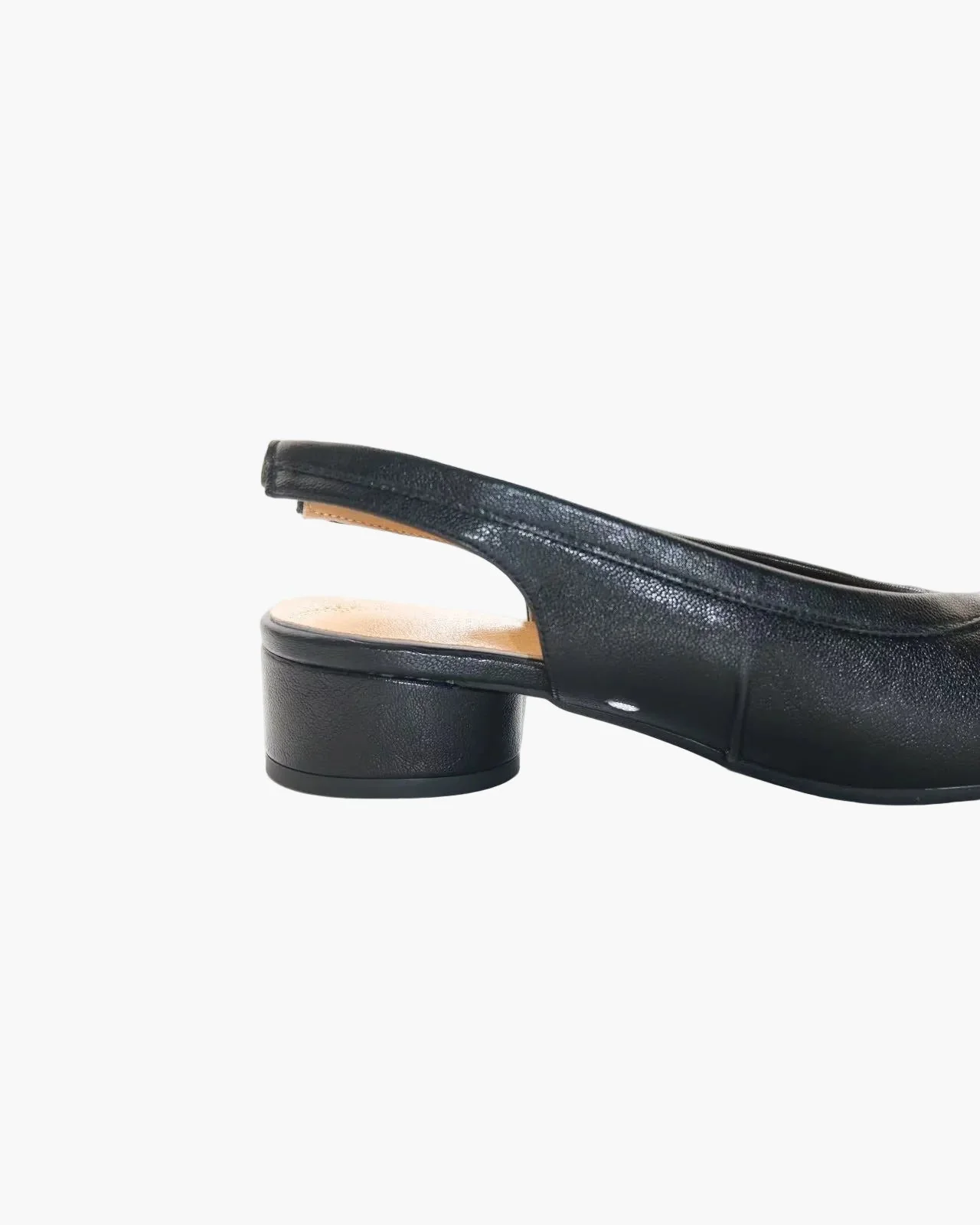 Wrinkles Tabi Sandal Pumps - Image 7